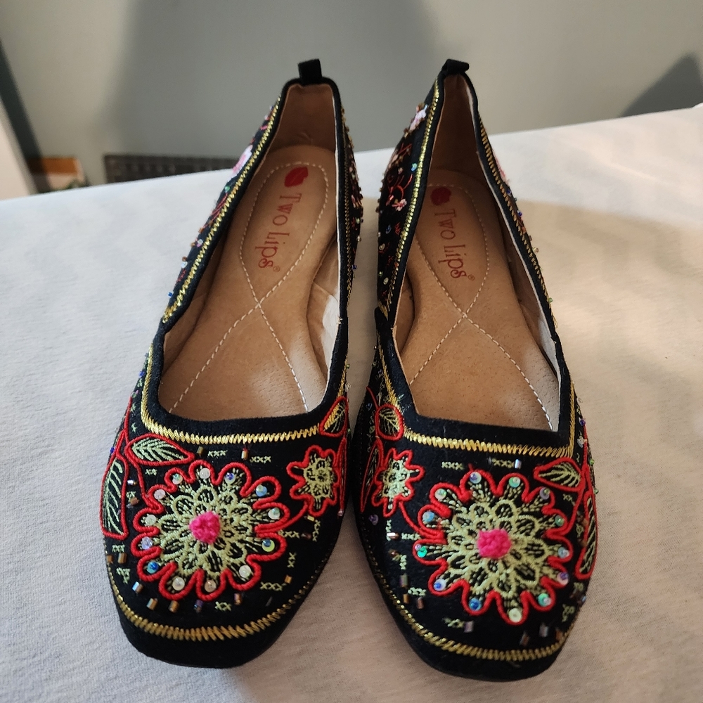 Two lips flats